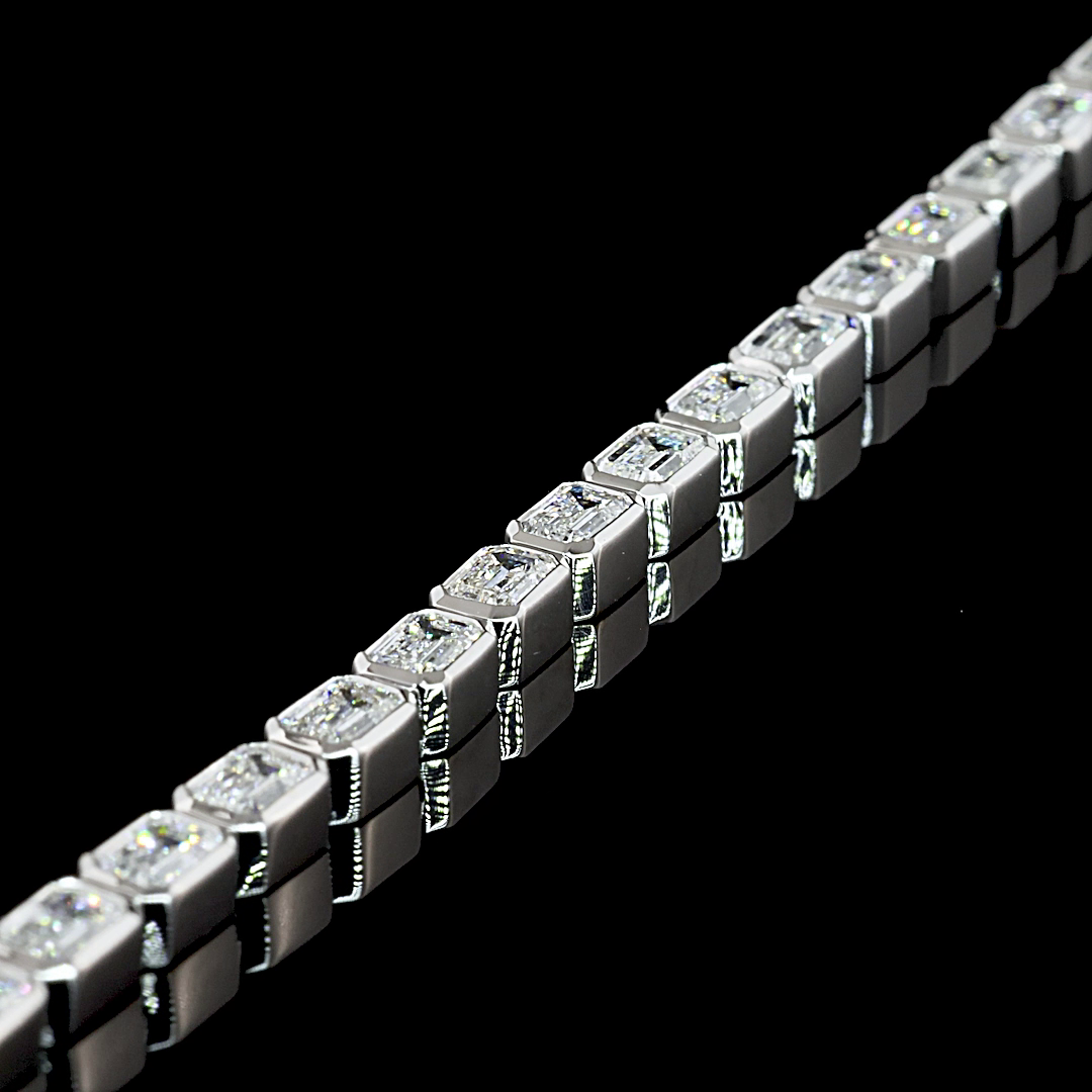 5.44 CT Emerald Lab Grown Diamond Tennis Necklace in 14K White Gold – close-up