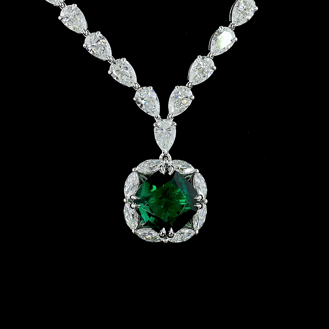 70.59 CT Mixed Shape Lab Grown Diamond Statement Necklace in 14K White Gold – close-up