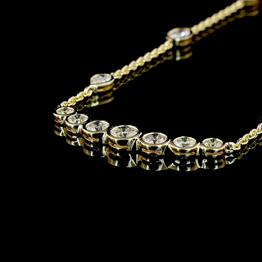 3.16 CT Mixed Shape Lab Grown Diamond Station Necklace in 14K Yellow Gold – detail