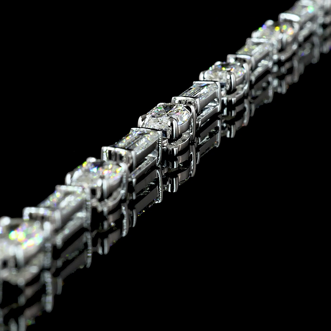 11.61 CT Mixed Shape Lab Grown Diamond Statement Necklace in 14K White Gold – detail