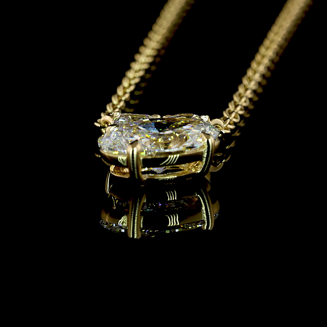 2.24 CT Oval Lab Grown Diamond Pendant in 14K Yellow Gold – detail