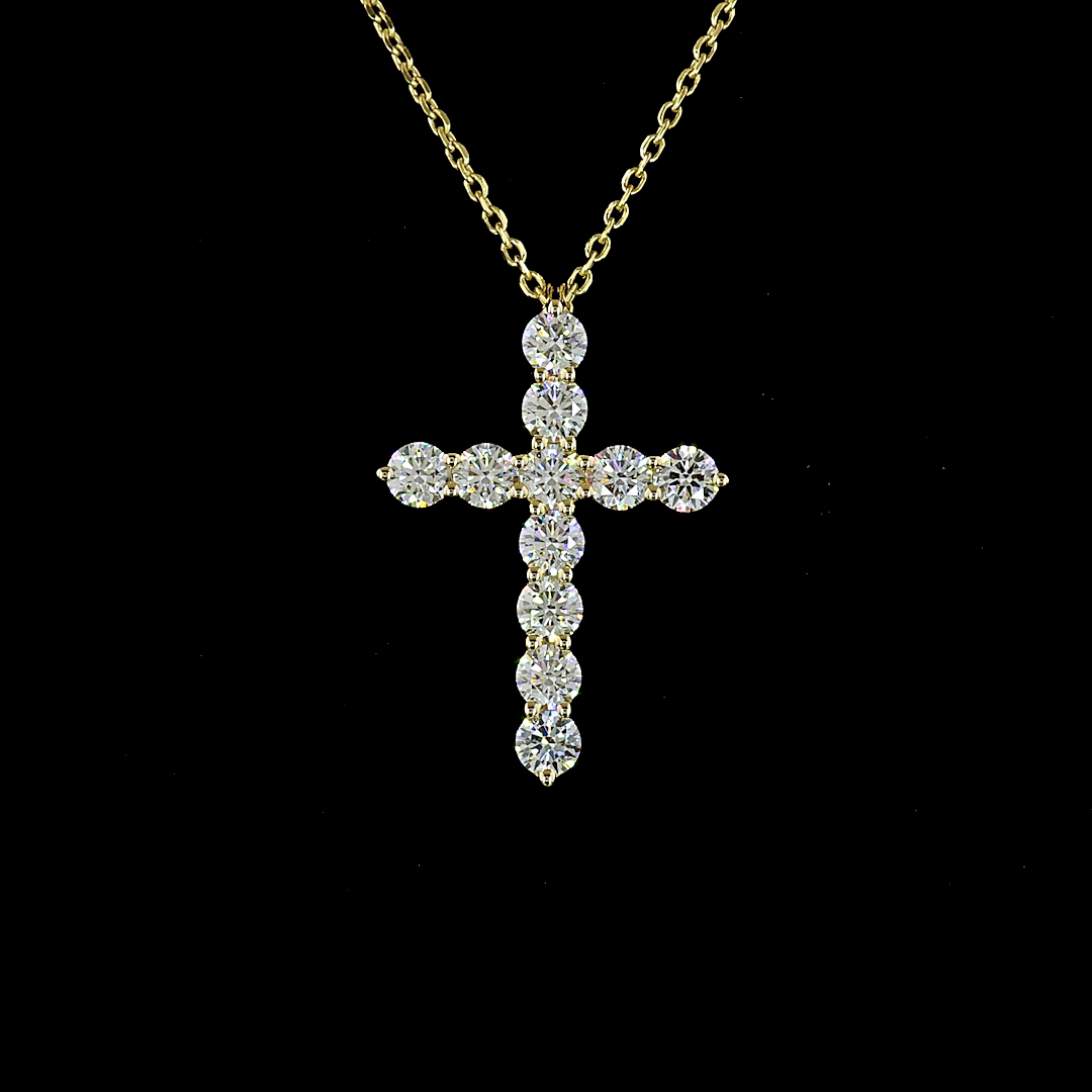 0.97 CT Round Lab Grown Diamond Cross Pendant in 14K Yellow Gold – close-up