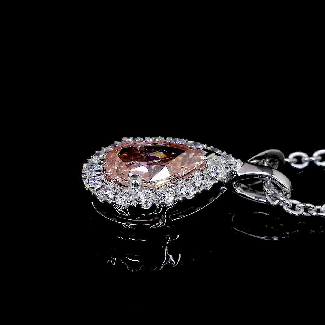 0.62 CT Pear Lab Grown Diamond Halo Pendant in 14K White Gold – detail