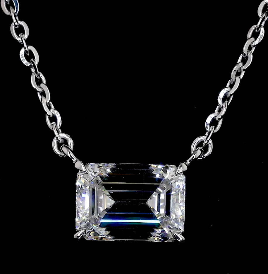 1.03 CT Emerald Lab Grown Diamond Solitaire Pendant in 14K White Gold – side view
