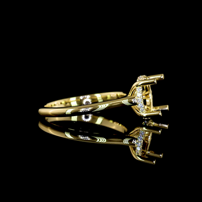 0.1 CT Lab Grown Diamond Engagement Ring in 14K Yellow Gold – close-up